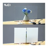 LCD филм със самозалепващо се нанася върху излизащото стъкло